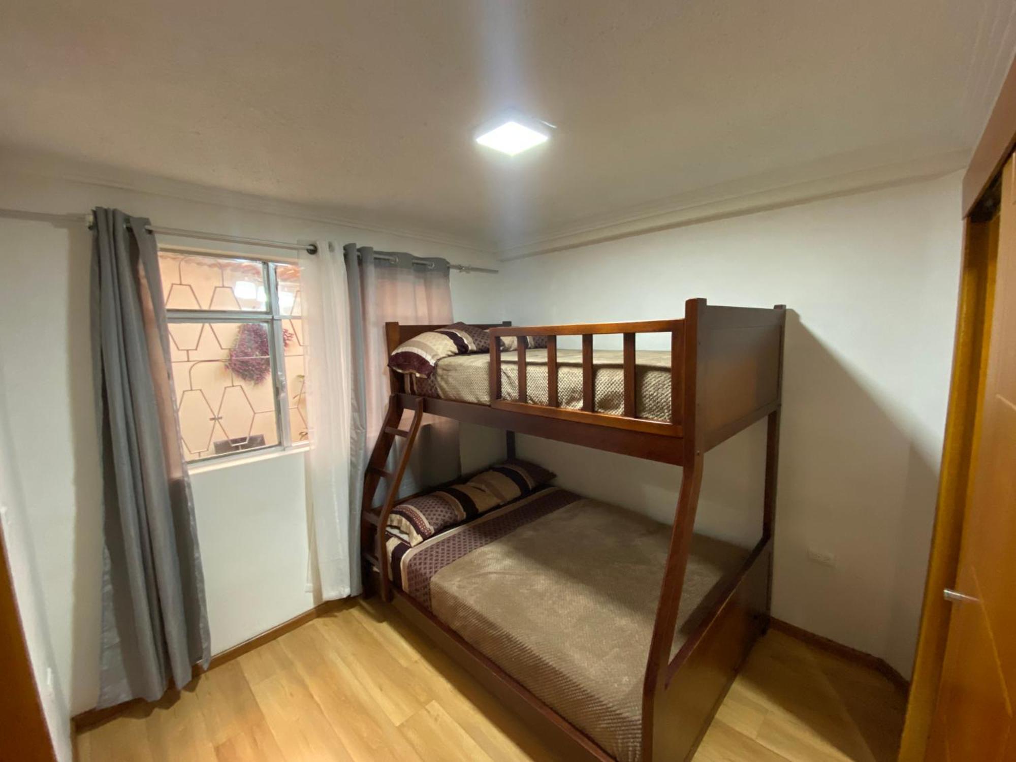 Bella Suite En Zona Exclusiva De Cuenca Para 6 Personas II מראה חיצוני תמונה